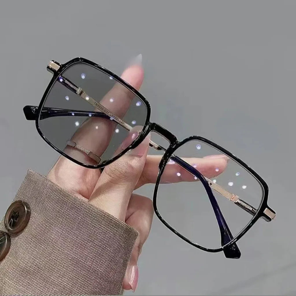 Photochromic Blue Light Glasses — Minimal Metal Frame